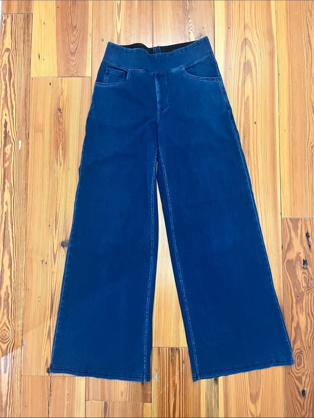 Halara Wide-Leg Women's pull on faux Jeans